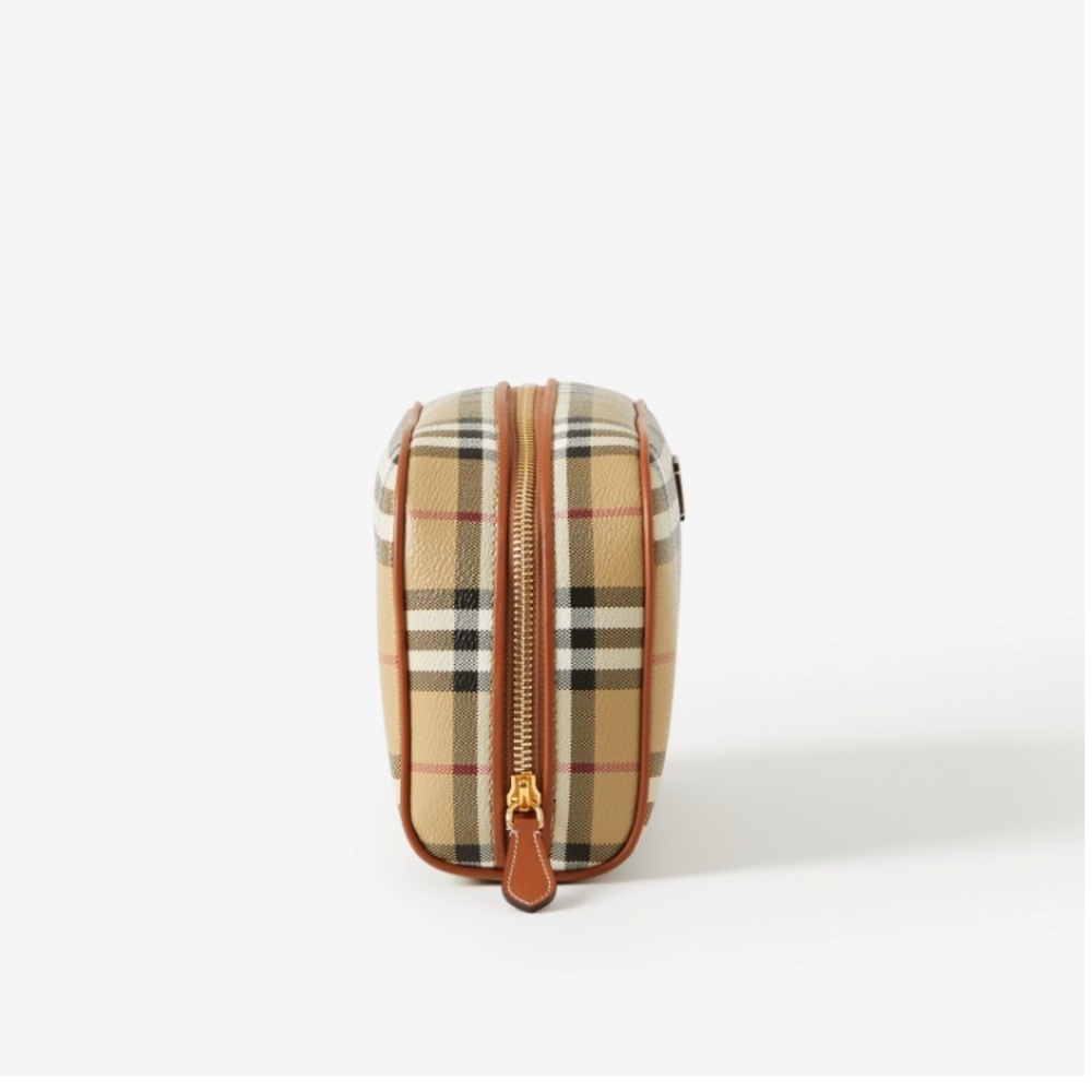 BURBERRY | Clutch Pouch - Picture 8 of 9